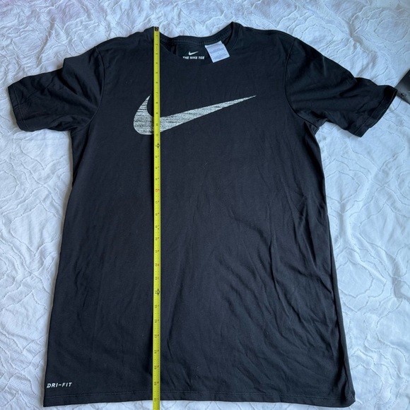 Nike Black Tee With Grey Heather Swoosh - Picture 4 of 5